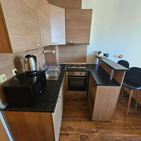 Апартамент апатаменти за гости Sunshine и Glory