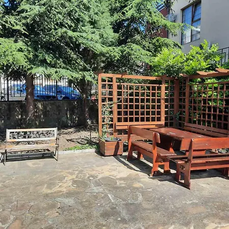 Апартаменти апатаменти за гости Sunshine и Glory