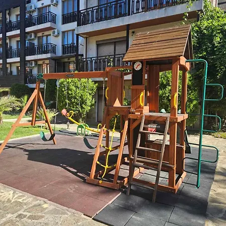 アパート апатаменти за гости Sunshine и Glory *