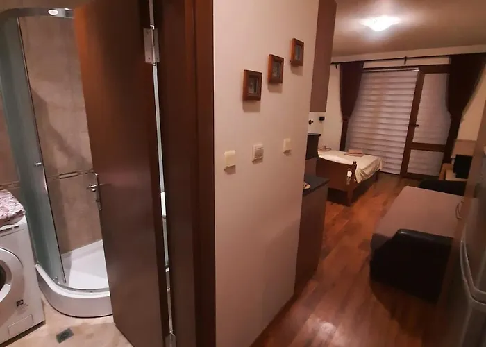 апатаменти за гости Sunshine и Glory *